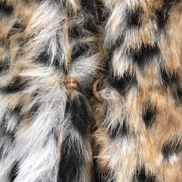 Faux fur cheetah print Coat XS - Picture 5 of 6